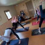 Cours de Yoga lors d'un stage à Lies, Hautes-Pyrénées