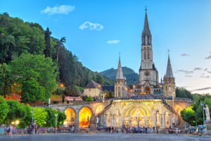 Lourdes et ses sanctuaires