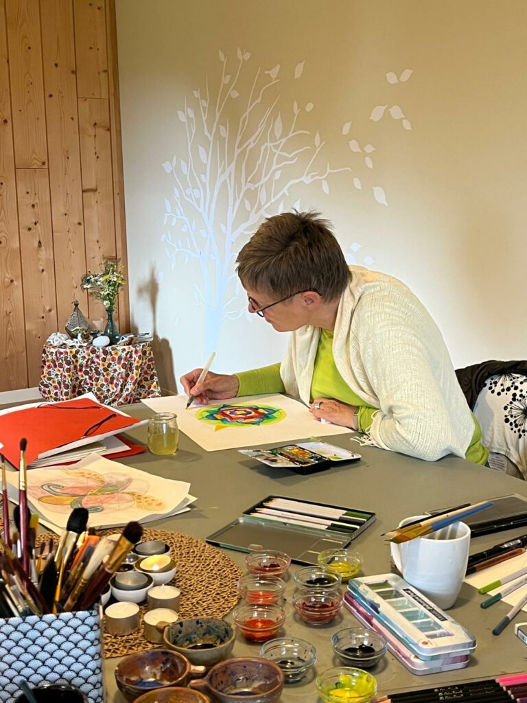 Kreativworkshop während einer Auszeit in den Pyrenäen
